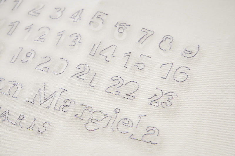 טי שירט מייסון מרג'ילה בצבע אוף וויט