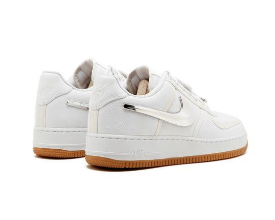 נייק אייר פורס 1 טראוויס סקוט - לבן\לבן