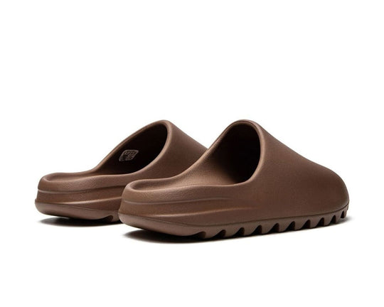 ייזי סלייד חום כהה