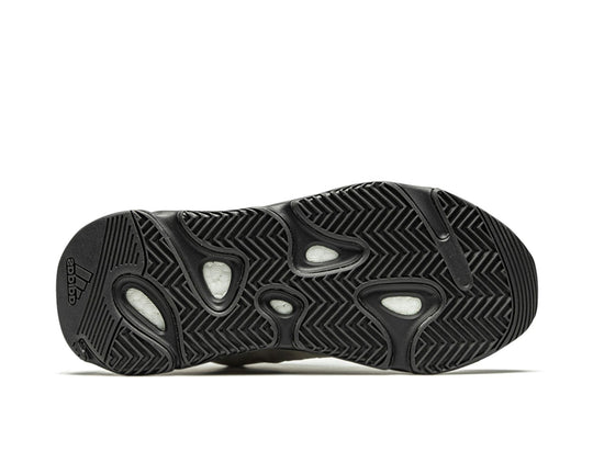 ייזי 700 2.0 - שחור\ שמנת