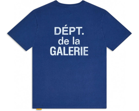 טי שירט גלרי דפט "FRENCH STATEMENT" בצבע כחול עמוק