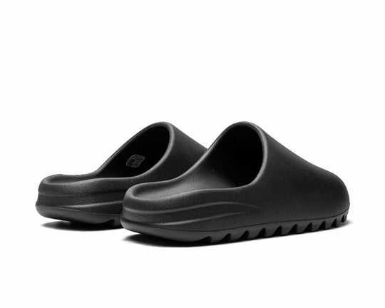 ייזי סלייד שחורות