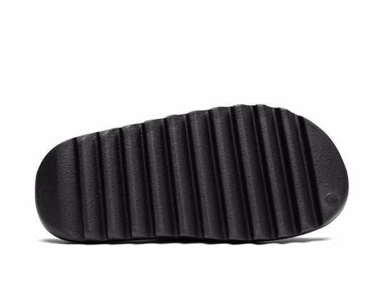 ייזי סלייד שחורות