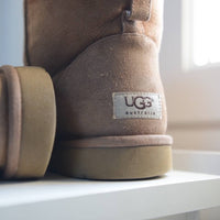 UGG
