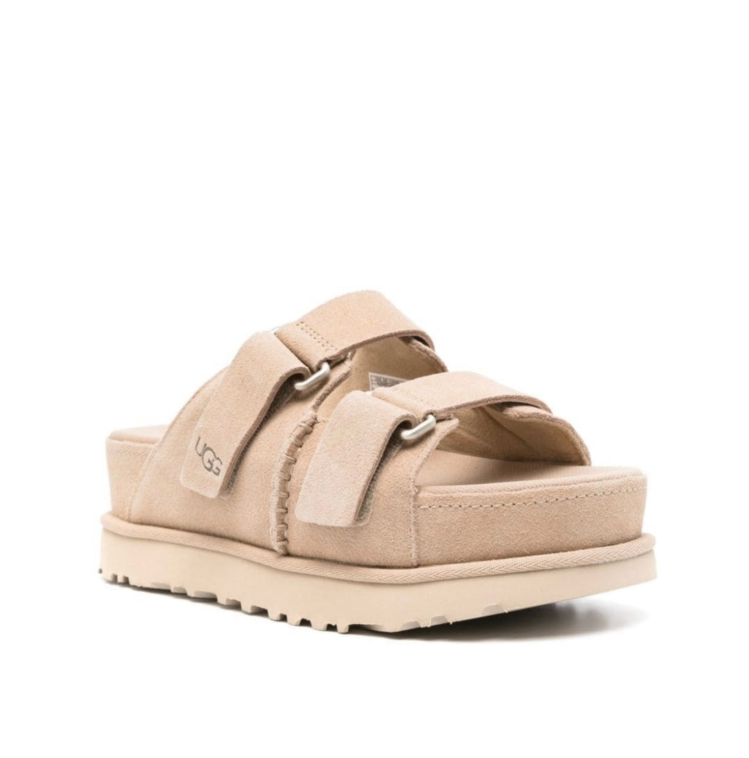 UGG SANDALS - סנדלי האג קרם בהיר