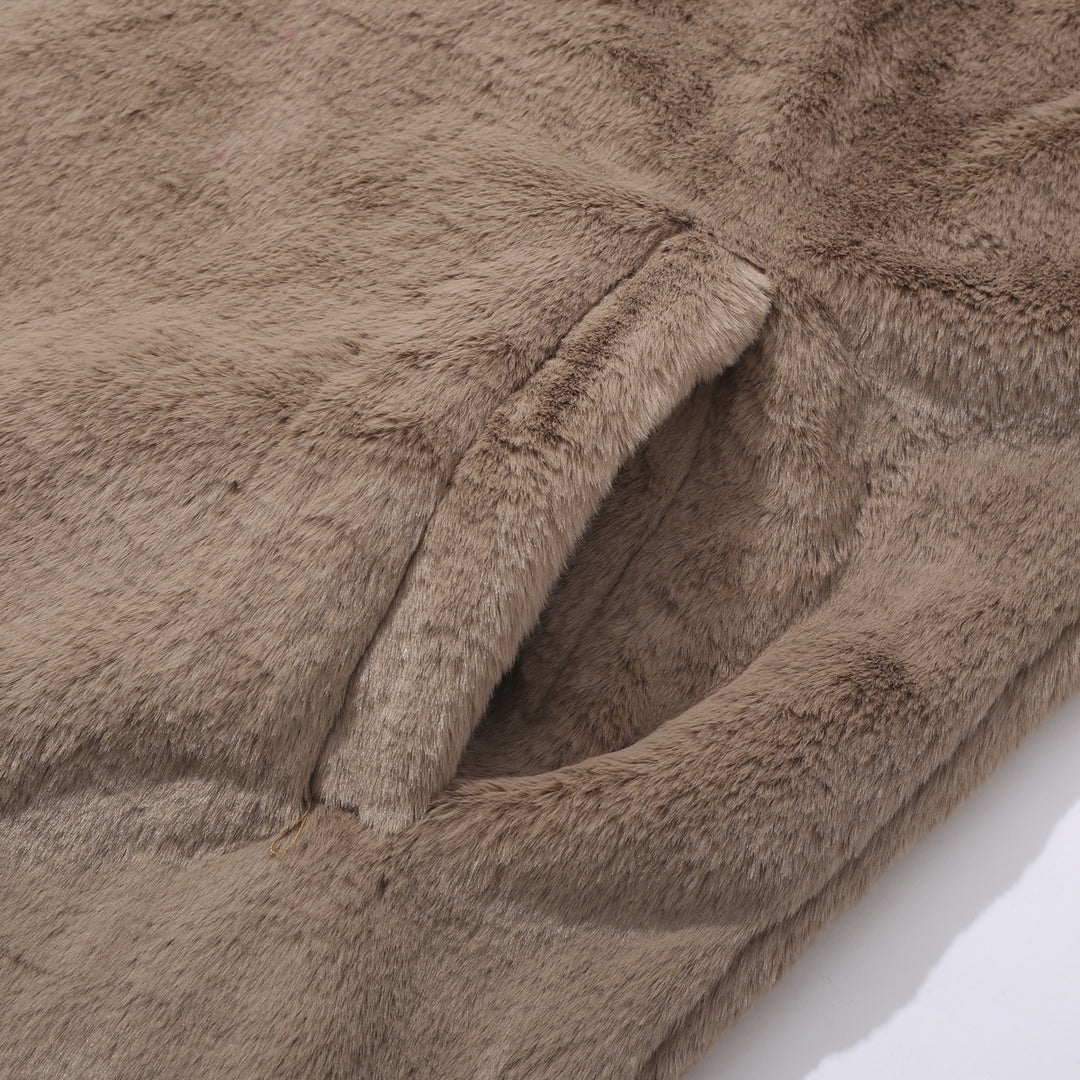 מעיל פרוותי (Faux fur) "ESSENTIALS FOG" בצבע חום בז'