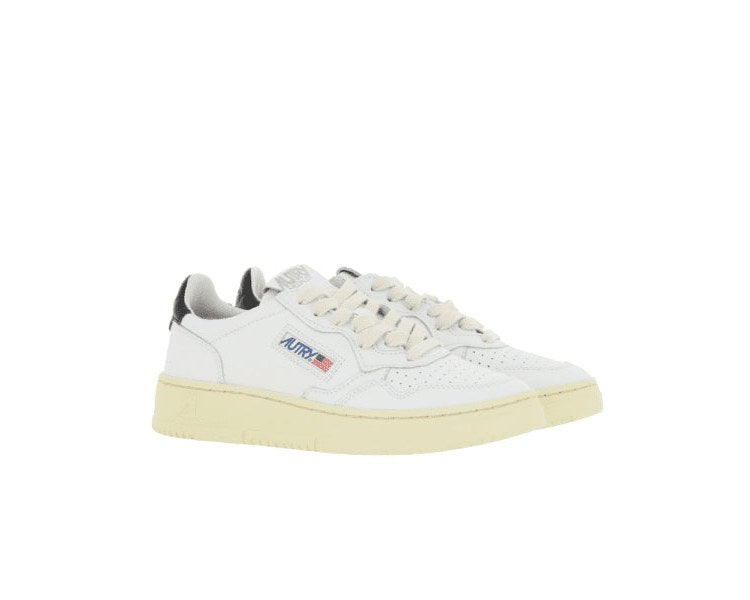 Autry Medalist Low White Black