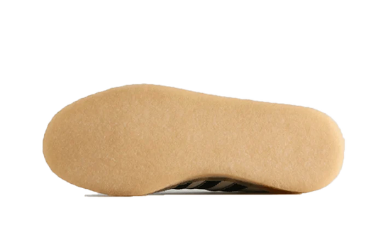 אדידס סמבה - רחוב Clarks Kith צ'וק לבן