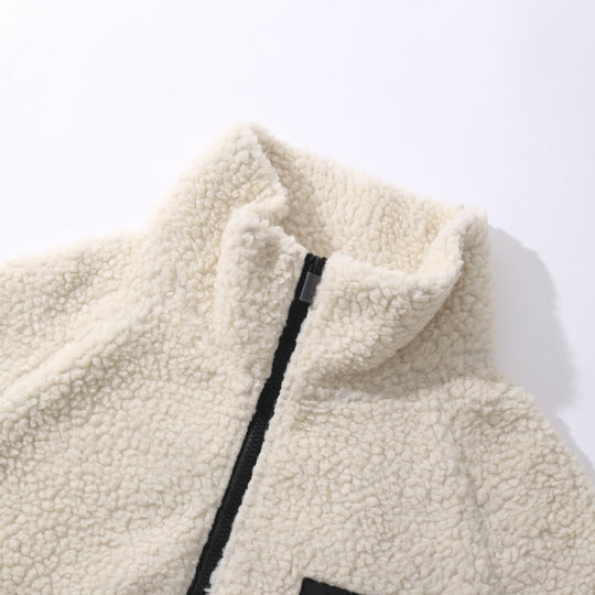 מעיל פליז (Sherpa) "ESSENTIALS FOG" בצבע קרם בהיר